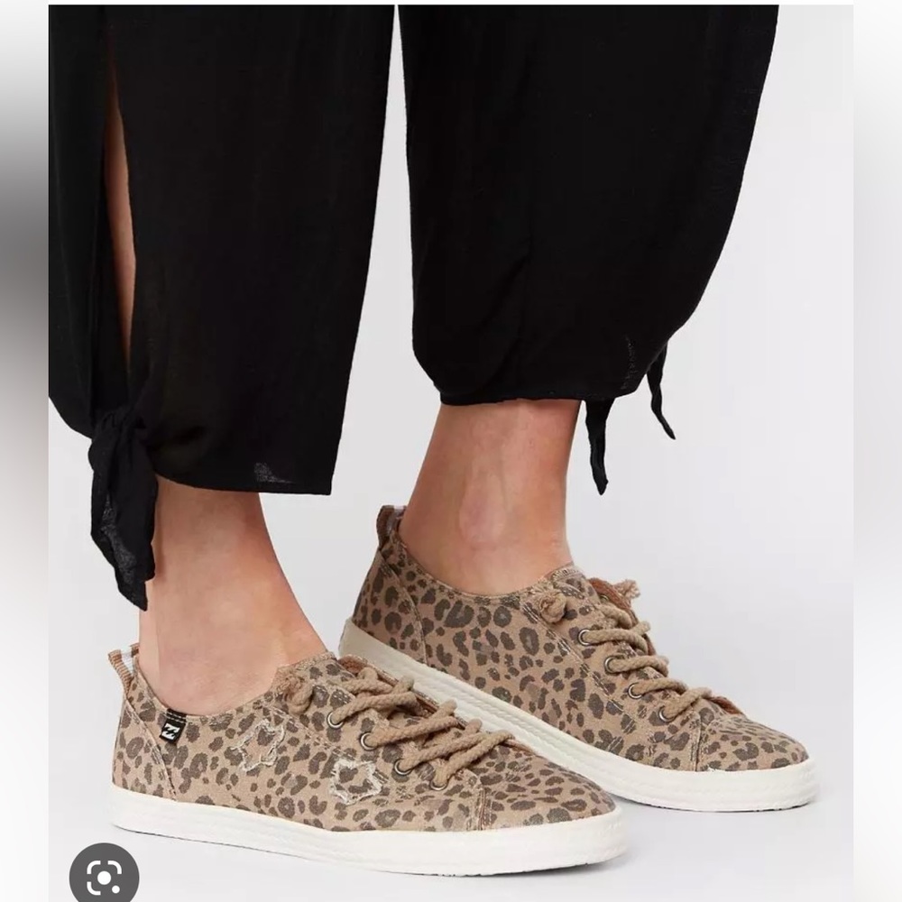 Billabong Marina Canvas Shoes Sneaker, Size 10, Cheetah